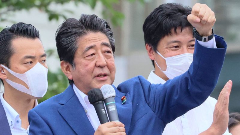 إنفوجرافيك.. هذه أبرز الاعتداءات ضد السياسيين في اليابان