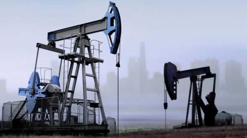 ارتفاع أسعار النفط نتيجة تخفيضات الانتاج